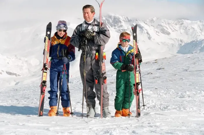 Framed Print : Prince Charles, Prince William and Prince Harry during a skiing holiday in Klosters