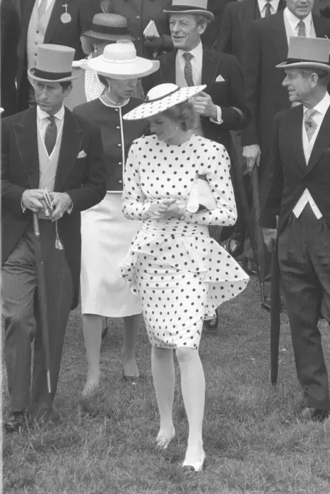 Framed Print : PRINCE CHARLES, PRINCESS ANNE, PRINCESS DIANA AND PRINCE PHILIP - 05  /  06  /  1986