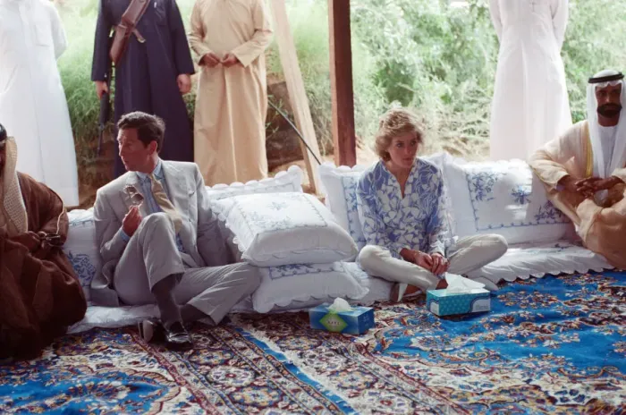 Framed Print : Prince Charles and Princess Diana attend a picnic in the desert at Al Ain