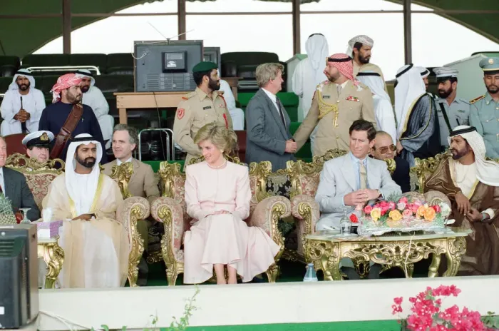 Framed Print : Prince Charles and Princess Diana visit a camel race at Al Maqam Framed Print : Prince Charles and Princess Diana visit a camel race at Al Maqam