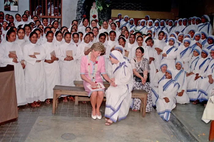 Framed Print : Prince Charles and Princess Diana visit India in February 1992 Framed Print : Prince Charles and Princess Diana visit India in February 1992