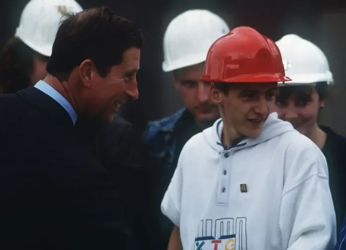 Framed Print : Prince Charles on walkabout Scotland November 1989 meeting people Framed Print : Prince Charles on walkabout Scotland November 1989 meeting people