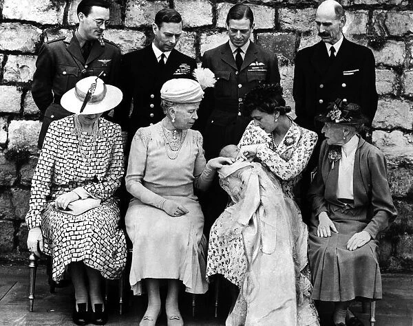 Prince George and Princess Marina - The Duke and Duchess of Kent The christening