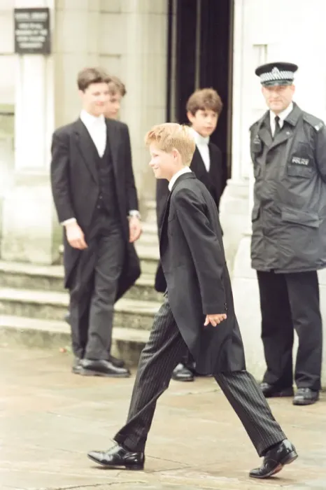 Framed Print : Prince Harry arrives for his first day at Eton College, Windsor. 3rd September 1998 Framed Print : Prince Harry arrives for his first day at Eton College, Windsor. 3rd September 1998