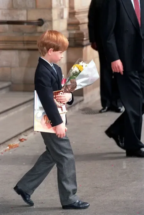 Framed Print : PRINCE HARRY AT NATURAL HISTORY MUSEUM APRIL 1992 14  /  04  /  1992