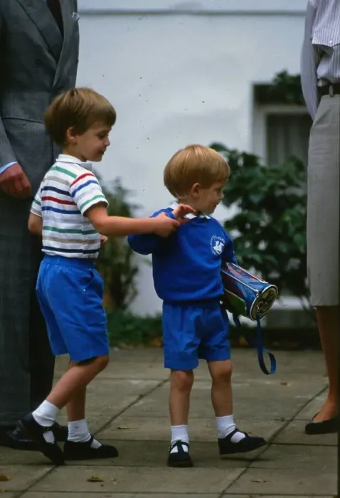 Framed Print : Prince Harry September 1987 wearing a blue sweatshirt shorts Framed Print : Prince Harry September 1987 wearing a blue sweatshirt shorts