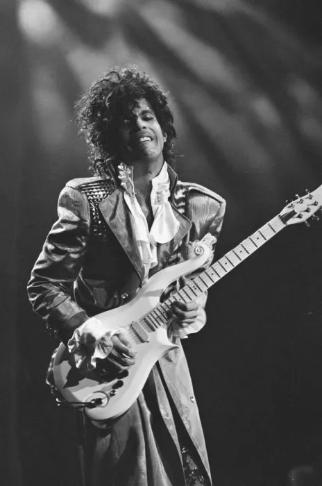 Framed Print : Prince performing on stage at the Joe Louis Arena, Chicago 11th November 1984 Framed Print : Prince performing on stage at the Joe Louis Arena, Chicago 11th November 1984