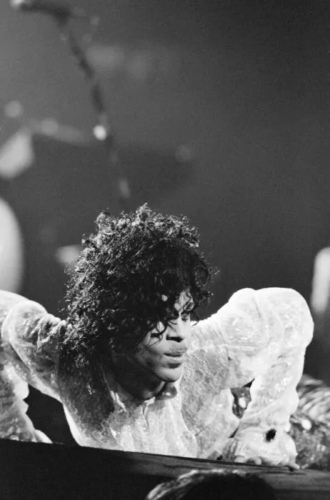 Framed Print : Prince performing on stage at the Joe Louis Arena, Chicago, USA, 11th November 1984