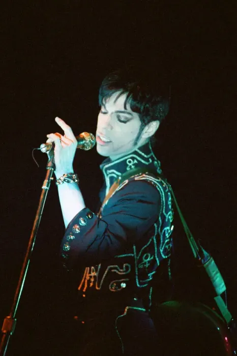 Framed Print : Prince performing on stage during his Ultimate Live Experience Tour Framed Print : Prince performing on stage during his Ultimate Live Experience Tour