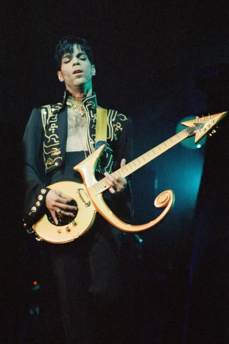 Framed Print : Prince performing on stage during his Ultimate Live Experience Tour Framed Print : Prince performing on stage during his Ultimate Live Experience Tour
