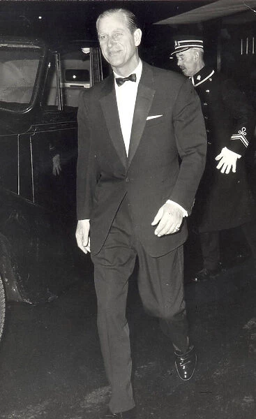 PRINCE PHILIP ARRIVING AT GROSVENOR HOUSE HOTEL FOR NATIONAL SPORTING CLUB BOXING. 1969