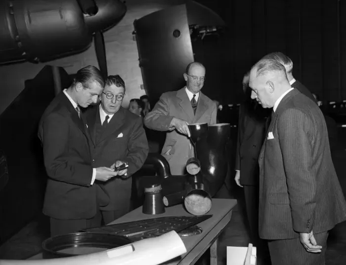 Framed Print : Prince Philip, Duke of Edinburgh at BAC, Bristol. 6th November 1953 Framed Print : Prince Philip, Duke of Edinburgh at BAC, Bristol. 6th November 1953