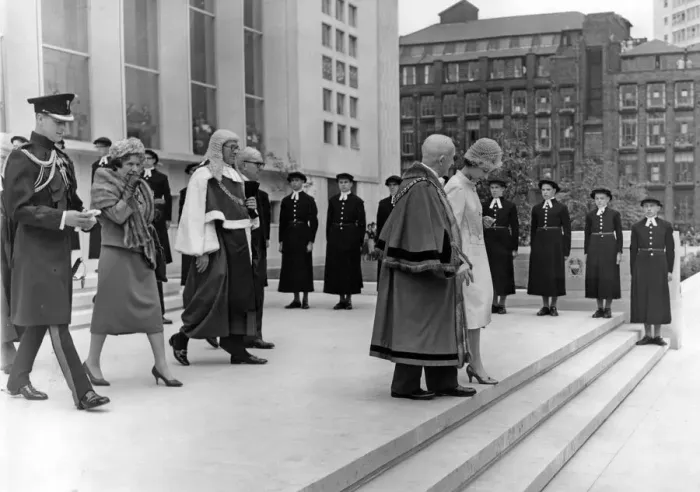 Framed Print : Prince Philip, Duke of Edinburgh and Queen Elizabeth II visit Manchester Law Courts