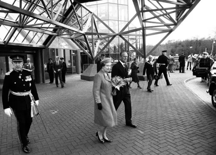 Framed Print : Prince Philip, Duke of Edinburgh and Queen Elizabeth II visit the new exhibition halls Framed Print : Prince Philip, Duke of Edinburgh and Queen Elizabeth II visit the new exhibition halls