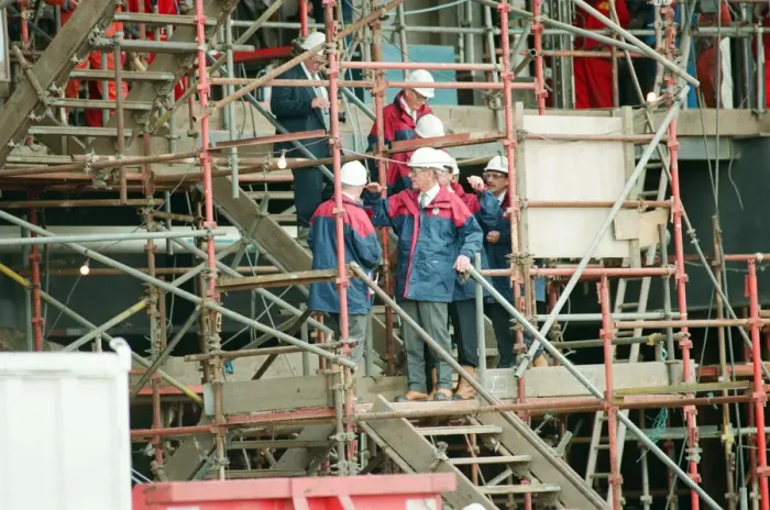 Framed Print : Prince Philip, Duke of Edinburgh, at Trafalgar John Brown Offshore module yard at Port