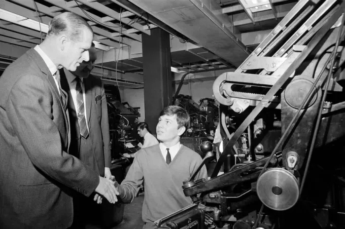 Framed Print : Prince Philip, Duke of Edinburgh, visiting the Birmingham Post and Mail offices Framed Print : Prince Philip, Duke of Edinburgh, visiting the Birmingham Post and Mail offices