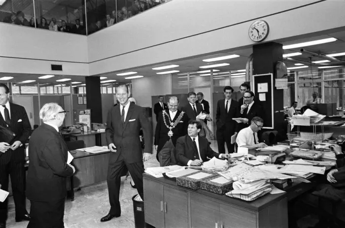 Framed Print : Prince Philip, Duke of Edinburgh, visiting the Birmingham Post and Mail offices Framed Print : Prince Philip, Duke of Edinburgh, visiting the Birmingham Post and Mail offices