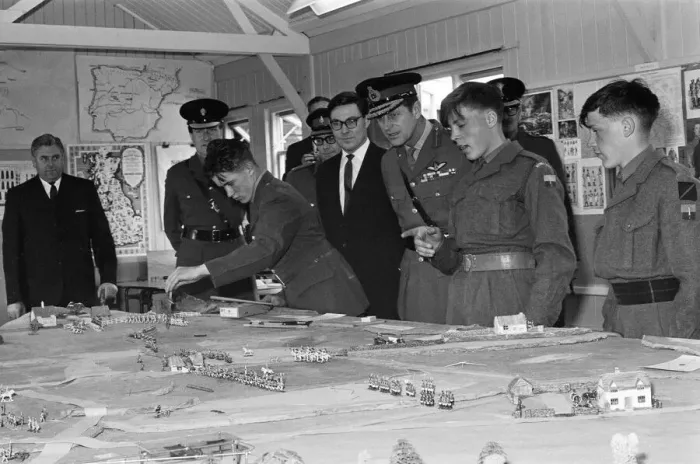 Framed Print : Prince Philip, Duke of Edinburgh, visiting the Infantry Junior Leaders Battalion at Park