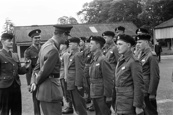 Framed Print : Prince Philip, Duke of Edinburgh, visiting the Infantry Junior Leaders Battalion at Park Framed Print : Prince Philip, Duke of Edinburgh, visiting the Infantry Junior Leaders Battalion at Park