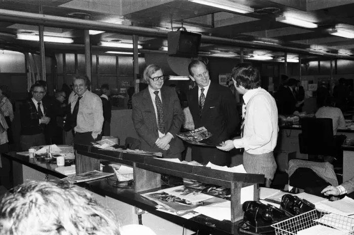 Framed Print : Prince Philip, Duke of Edinburgh, visits the offices of the Daily Mirror, Holborn office