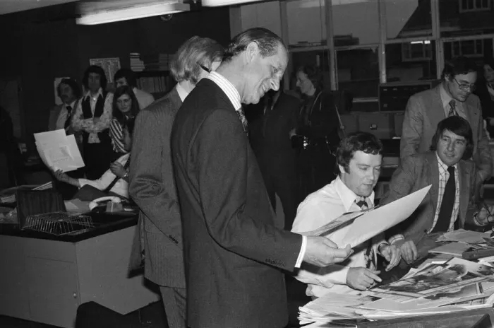 Framed Print : Prince Philip, Duke of Edinburgh, visits the offices of the Daily Mirror, Holborn office Framed Print : Prince Philip, Duke of Edinburgh, visits the offices of the Daily Mirror, Holborn office