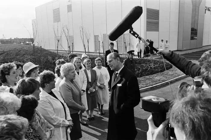 Framed Print : Prince Philip, Duke of Edinburgh visits Wavertree Technology Park, Liverpool Framed Print : Prince Philip, Duke of Edinburgh visits Wavertree Technology Park, Liverpool