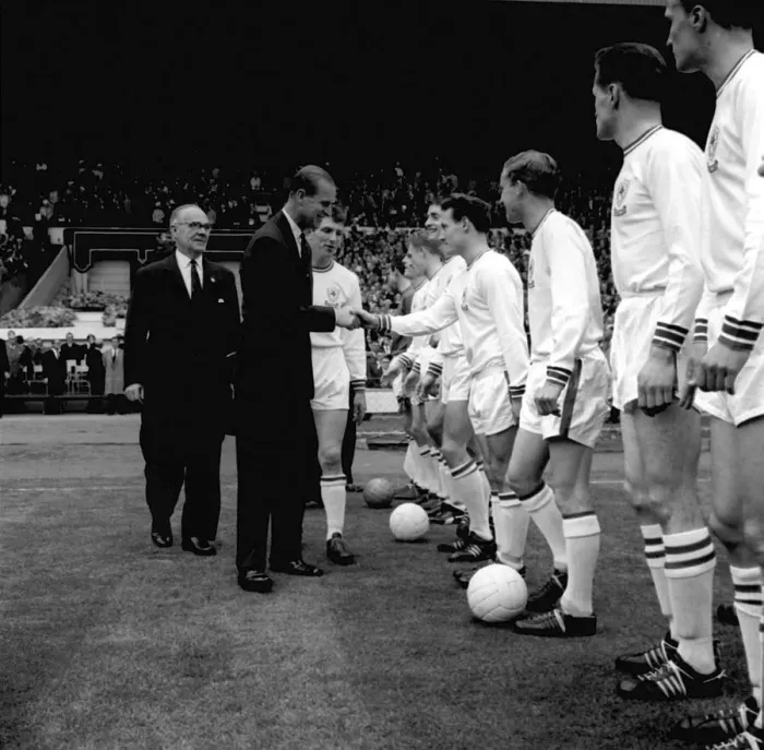 Framed Print : Prince Philip meets Leicester City Team 25th May 1963 before the FA Cup Final