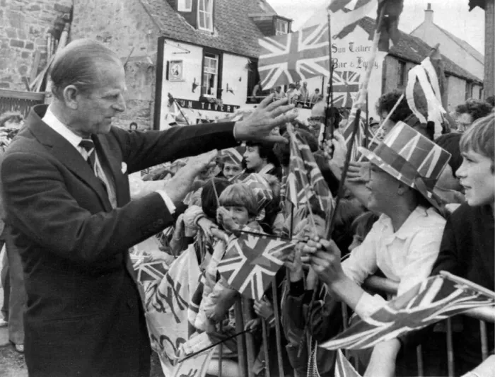 Framed Print : Prince Philip receives a birthday card on behalf of Princess Diana - 1 July 1982 Framed Print : Prince Philip receives a birthday card on behalf of Princess Diana - 1 July 1982