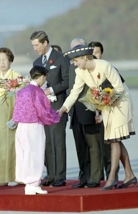 Framed Print : Prince and Princess Of Wales Official Overseas Visit to South Korea