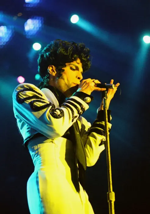 Framed Print : Prince seen here performing at BBC Broadcasting House as part of his Act II tour 7th