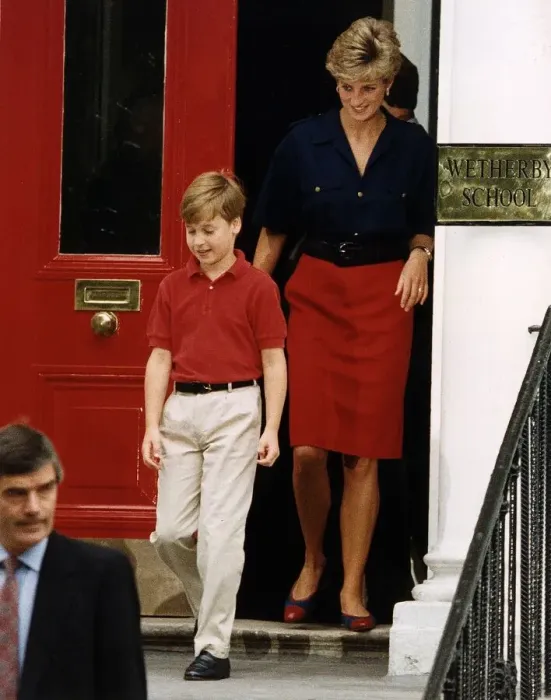 Framed Print : Prince William leaving Wetherby School followed by mother Princess Diana after having Framed Print : Prince William leaving Wetherby School followed by mother Princess Diana after having