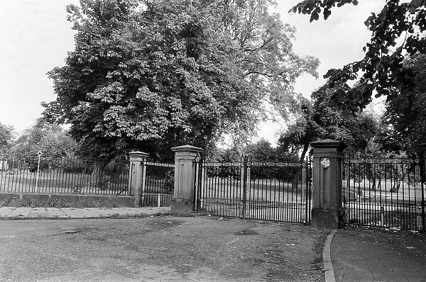 Princes Park in Toxteth, Liverpool, Merseyside, 26th August 1988
