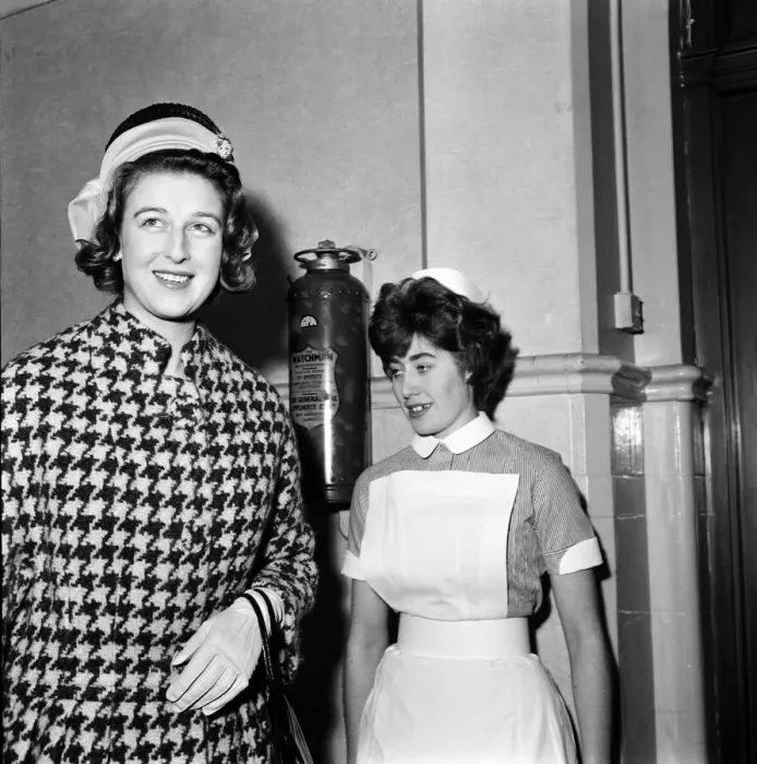 Framed Print : Princess Alexandra of Kent visits University College Hospital. 4th April 1962 Framed Print : Princess Alexandra of Kent visits University College Hospital. 4th April 1962