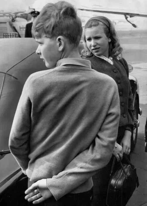 Framed Print : Princess Anne aged 12 and Prince George of Hanover at Munich Airport - April 1963 Framed Print : Princess Anne aged 12 and Prince George of Hanover at Munich Airport - April 1963