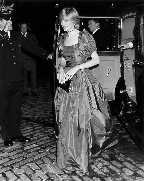 Princess Diana arriving at premiere wearing evening dress 27  /  10  /  1982