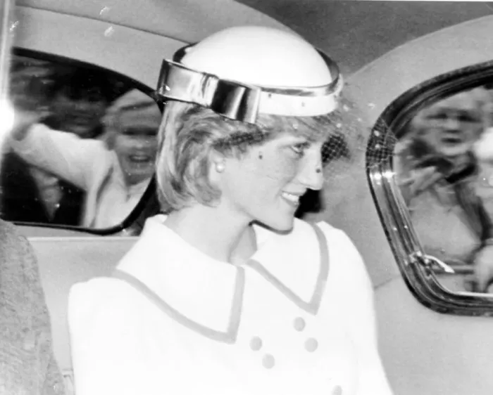 Framed Print : Princess Diana cheered by enthusiastic followers on a visit to Scotland
