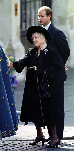 Princess Diana Funeral, 6 September 1997 The Queen Mother shakes the hand of
