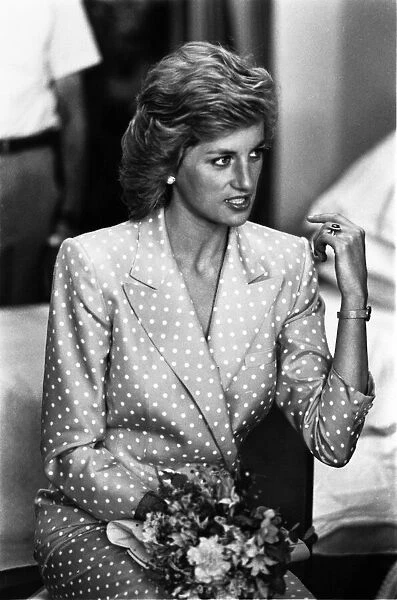 Princess Diana, HRH The Princess of Wales at The Freeman Hospital in Newcastle Upon Tyne