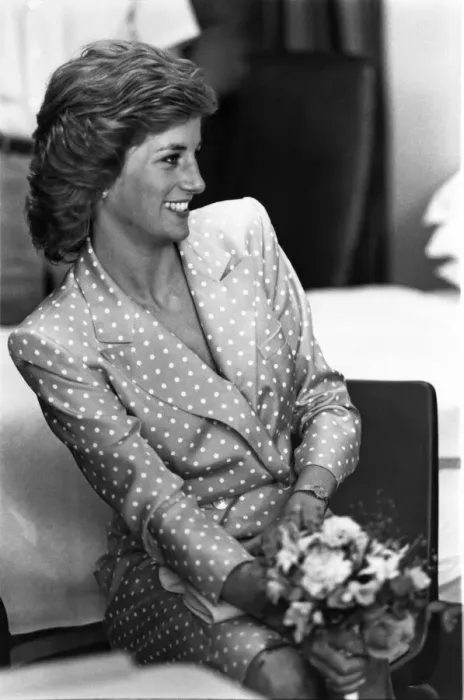 Framed Print : Princess Diana, HRH The Princess of Wales at The Freeman Hospital in Newcastle Upon Tyne