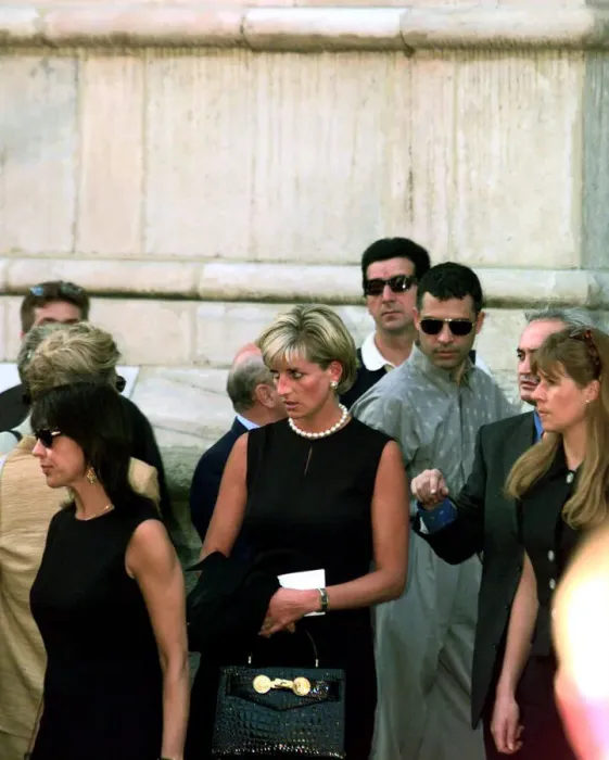 Framed Print : Princess Diana leaves a memorial service for slain Italian fashion designer Gianni Framed Print : Princess Diana leaves a memorial service for slain Italian fashion designer Gianni