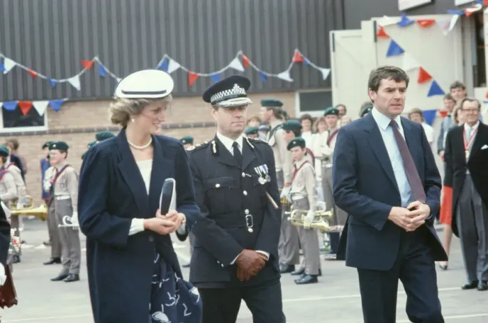 Framed Print : Princess Diana meets and greets the people of Atherstone, Warwickshire
