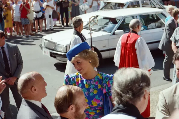 Framed Print : Princess Diana and Prince Charles overseas visit to Australia for the bicentennial Framed Print : Princess Diana and Prince Charles overseas visit to Australia for the bicentennial
