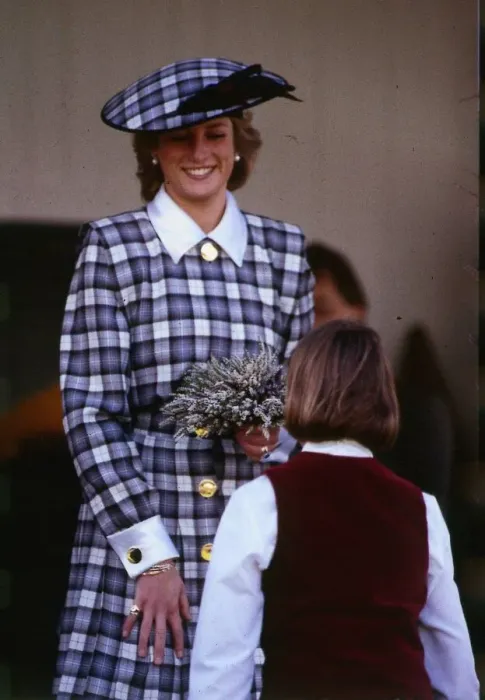 Framed Print : Princess Diana, the Princess of Wales attends the annual Braemar Highland Games Framed Print : Princess Diana, the Princess of Wales attends the annual Braemar Highland Games