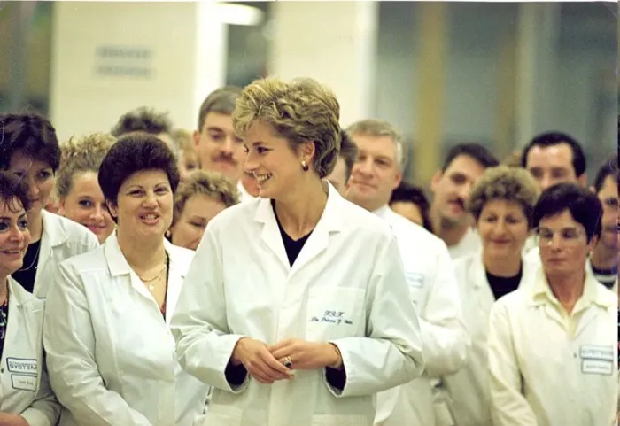 Framed Print : Princess Diana the Princess of Wales. (North East visits Framed Print : Princess Diana the Princess of Wales. (North East visits