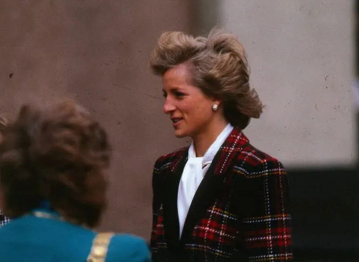 Framed Print : Princess Diana, Princess of Wales on a visit to Edinburgh, Scotland