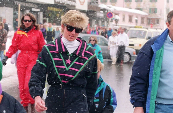 PRINCESS DIANA ON A SKIING HOLIDAY IN LECH, AUSTRIA - 07  /  04  /  1993