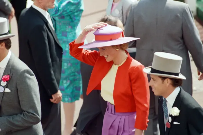 Framed Print : Princess Diana and Viscount Linley attend the first day of the Ascot races Framed Print : Princess Diana and Viscount Linley attend the first day of the Ascot races