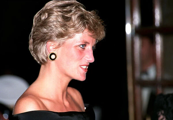 PRINCESS DIANA, WEARING BLACK AND WHITE EVENING DRESS, ARRIVING AT SADLERS WELLS THEATRE