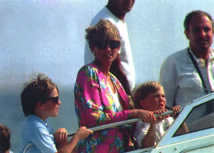 Framed Print : Princess Diana with their two young sons Prince Harry and Prince William on board an Framed Print : Princess Diana with their two young sons Prince Harry and Prince William on board an