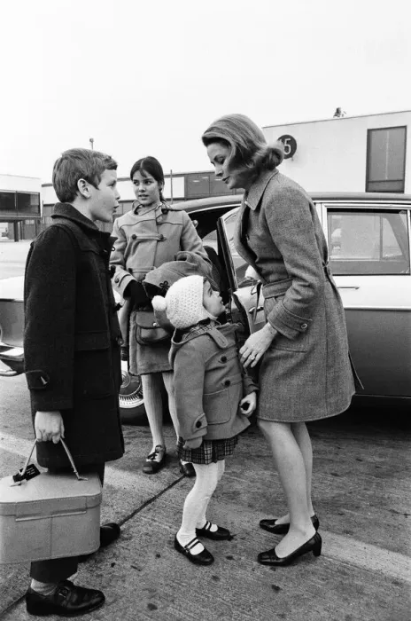 Framed Print : Princess Grace of Monaco was at Heathrow this afternoon to meet her 3 children who flew Framed Print : Princess Grace of Monaco was at Heathrow this afternoon to meet her 3 children who flew